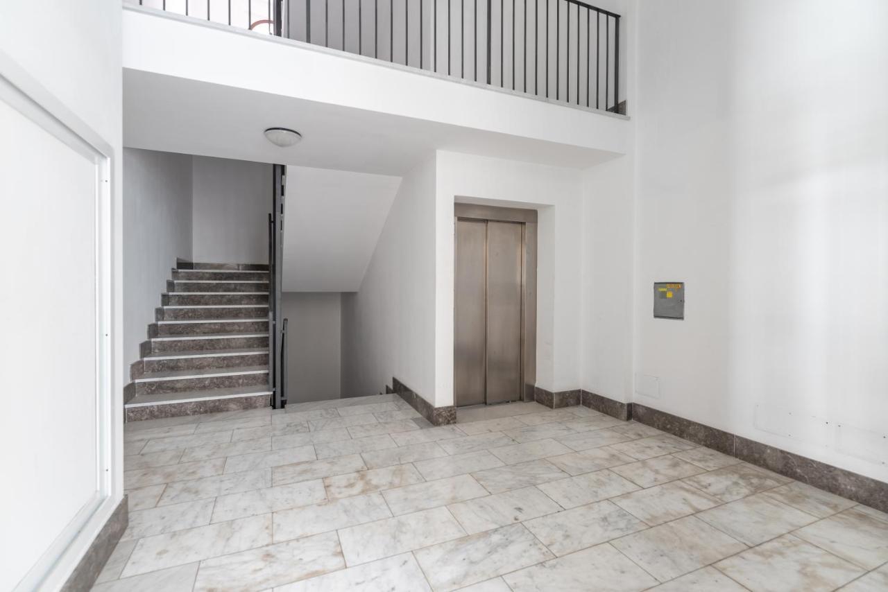 باليرمو Malu Holiday Apartment-Palazzo Quaroni المظهر الخارجي الصورة